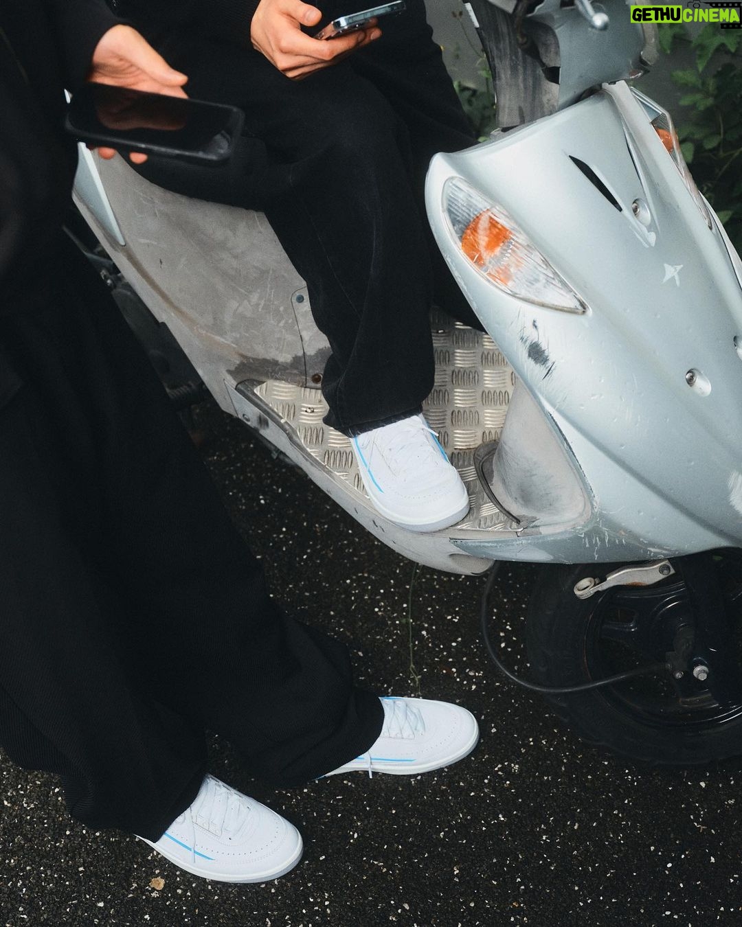 Michael Jordan Instagram - Although we each have our own style, we have a lot of respect for one another and our differing tastes, often without even needing to put it into words. "We simply respect each of our styles, and I feel like that's quite huge for us, as a creative collective," says creative collective @soundsports, wearing the Air Jordan 2 Low 'University Blue.' From DJ mixes and radio shows to producing captivating functions in Tokyo, the crew takes flight by reinterpreting ideas through a modern Japanese lens. Available at select US retailers and on the SNKRS app outside the US.