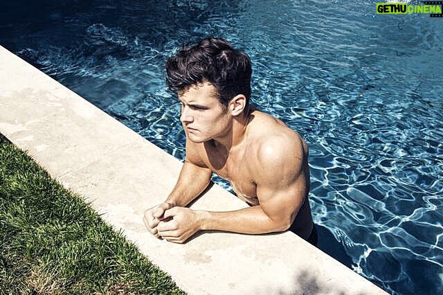 Michael Mealor Instagram - Just keep swimming, just keep swimming 🐟