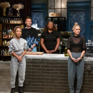 Michael Voltaggio Instagram - It just keeps getting better… 

Triple Threat 
 @foodnetwork Tuesday, August 29th at 9pm 
“Titans vs @choibites “

@bobbyflay ‘s Titans face off against their friend and master of modern Korean cuisine, Chef Esther Choi. Friends become enemies, and Esther has many as both the Titans and the clock work to take her down in front of James Beard award-winning journalist and judge @francis_lam