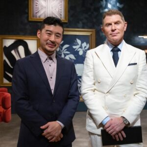 Michael Voltaggio Instagram - It just keeps getting better… 

Triple Threat 
 @foodnetwork Tuesday, August 29th at 9pm 
“Titans vs @choibites “

@bobbyflay ‘s Titans face off against their friend and master of modern Korean cuisine, Chef Esther Choi. Friends become enemies, and Esther has many as both the Titans and the clock work to take her down in front of James Beard award-winning journalist and judge @francis_lam