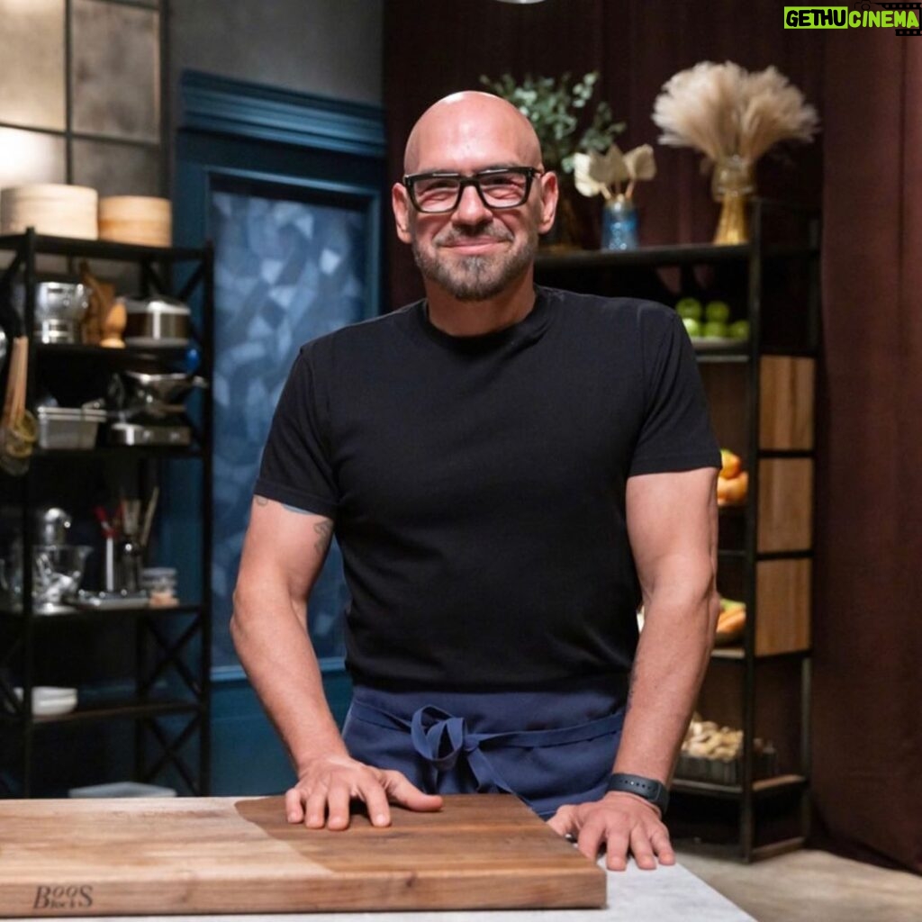 Michael Voltaggio Instagram - Premiering Tuesday, August 22nd at 9pm- “Titans vs Michael Symon” – SEASON PREMIERE @foodnetwork The Titans get the shock of their lives when @bobbyflay ‘s best friend, Iron Chef @chefsymon , enters the Triple Threat kitchen. Friendship doesn't stop Bobby from making this a fair fight as Michael faces off with his Achilles' heel ingredient! Round three is full of heart as the chefs strive to impress tough judge @naomipomeroy
