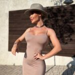 Michaela Marková Instagram - 🤎🤠1 or 2? #indianajonesstyle _______________________________________________ #fitnessczech #fitnessmotivation #motivation #dnesnosim #dnesfotim #healthylifestyle #girlwithabs #fitchick #instafitness #fitfam #healthyliving #sportswear #gymlife #gymmotivation #personaltrainer #crossfit #girlwithmuscle #fitnessfashion #model#dnescvicim#czechfitness#posilovna #cvicimczsk DOCK