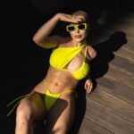Michaela Marková Instagram - 1 nebo 2? Ps. Do 11.6. jsou na @gymiocz všechny suplementy a plavky v EXTRÉMNÍ -30% AKCI (s kódem SUMMER) Já už si vybrala 😏🌞🫠 A co ty? ______________________________________________ #womansbody#womensupportingwomen#bodyart#bodypositivity#fitnessczech#czechfitness#girlwithmuscles#strongwomen#girlwholifts#backtattoo#prahuegirl#posilovna#dnesnosim#dnesnosimcz#dnesfotim#blondgirl#dnescvicim#grlpwr#bodyandsoul