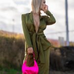 Michaela Marková Instagram – 1,2 nebo 3? 💕

Outfit najdeš na: @lasatinofficial 
____________________________
#dnesnosim #dnesobliekam #dnesobuvam #dnesfotim #czechgirls #czechwoman #satén #posilovna #fitnessczsk #czechfitnessgirl #posilka #modniinspirace #modnitrendy