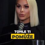 Michaela Marková Instagram - Není možné (vy)řešit naše problémy a přemýšlet přitom na stejné úrovni, na které byly vytvořeny… Čím víc problému vyřešíš a překážek pokonáš, tím budeš blíž ke svému cíli. Každý zádrhel je jen převlečená výzva, která testuje, jak moc o to vlastně stojíš… uspět ❤️💪 #dontstopuntilyoureproud #drzimtivevsempalce _____________________________________________ #body#gym#training#bodypositive#bodypositivity#talent#hiddentalent#bodytrend#dnesnosim#dnescvicim#cvicimczsk#posilovna#praguegirl#czechgirl#motivace#fitnessczech#czechfitness#motivacejinak#motivacejezaklad#inspirace#cvicenidoma#cvicenie