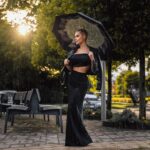 Michaela Marková Instagram - Saténová sukně, hit tohoto roku a #musthave z české dílny @lasatinofficial Co na takovýhle #ootd říkáš ty? Líbí se ti? :) _______________________________________________ #dnesnosim #dnesobliekam #dnesobuvam #dnesfotim #czechgirls #czechwoman #satén #posilovna #fitnessczsk #czechfitnessgirl #posilka #modniinspirace #modnitrendy