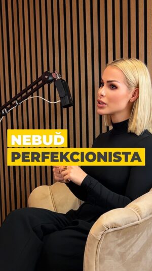 Michaela Marková Instagram - Je lepšie robiť niečo nedokonale, ako nerobiť nič bezchybne. 🫡🤞 Držím Ti palce ❤️💪

Ps: ja už som začala. Aj keď som česka, rozhodla som sa “skočiť” a hovoriť slovensky aj cez strach z chýb, ktorých sa dopustím v ceste za zlepšením. Prosim odpuste mi, keď mi nejaká ujde 🙏🙃

Celý podcast nájdeš už čoskoro na: @cappuccino.coach 
_______________________________________________
#osobnirozvoj#motivace#motivacejinak#inspirace#odhodlanie#dnescitam#dnesctu#dnesmotivujem#cvicimczsk#fitnessczsk#posilovna#czechfitness#dnesjemzdravo#motivacejezaklad#czechgirl#praguegirl#podcast#vzdelavani#vzdelavanie