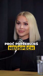 Michaela Marková Instagram - Člověk, který se vyhýbá situacím, ve kterých hrozí možnost neúspěchu, si odepírá osobní růst … Jedna z velmi hezkých knih na toto téma je například kniha od “ pna profesora Pavla Koláře- Posilování stresem: cesta k odolnosti” 🎧 Celý díl tohoto podcastu můžete shlédnout už za 2 týdny na @athletic_longevity _______________________________________________ #osobnirozvoj#motivace#motivacejinak#inspirace#odhodlanie#dnescitam#dnesctu#dnesmotivujem#cvicimczsk#fitnessczsk#posilovna#czechfitness#dnesjemzdravo#motivacejezaklad#czechgirl#praguegirl#podcast#vzdelavani#vzdelavanie