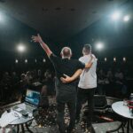 Michal Kavalčík Instagram - Fajne jak CYP🎉😉 Jura KRHUT @jirikrhut má nový pořad v HELIGONCE a byla fakt prdel🤣 Chcete video..?? 📹😄 Díky za pozvání šuline🤩 Fotky baj: @barcachle 📸👏🏻 #ostrava #krhut #ukrhuta #ruda #heligonka #sranda Heligonka