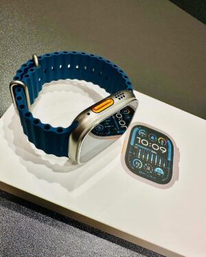 Michal Kavalčík Instagram - Velké DÍKY na Mělník🍏⌚️
Je čas se pochlubit dárkem od super party z @ifruits.cz 👏🏼🎁✌🏼 Málo kdo Vás umí odměnit za super spolupráci v roce 2023 než best prodejna a servis a TEAM z Mělníku🌍 Fakt díky - tohle jsem nečekal🔥 Nové APPLE Watch ULTRA 2 ☄️ Jsou BOŽÍ💪🏽 Krásný nový rok i Vám🍾🤩 #ifruits #ifruitscz #melnik #servis #hodinky #apple #appleultra2 #applewatch #darek #diky