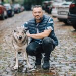 Michal Kavalčík Instagram - Máte rádi PEJSKY? ☺️ Nový kalendář je na světě a Vy můžete POMOCT♥️ @psi_sance a Best fotky: @linda_orlik_photography2 📸 Objednáváte už dárky na Vánoce? A víte, že náš kalendář je nejen krásným dárkem, ale ještě pomůže tam, kde je to potřeba? Nakupte nějaké dárky už teď, ať ten prosinec není tak vypjatý a můžete si pak v klidu užít třeba vánoční trhy a posezení s přátelí 🙂 🐕 https://eshop.psisance.cz/ #psisance #kalendar #pomoc #pejsci #psi #peshawar Česká republika