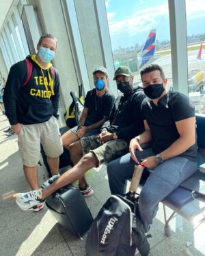 Michel Bastos Instagram - Semana junto com meus amigos @belutti @caiobaribeiro @ticosahyoun no @caiobasoccercamp !!