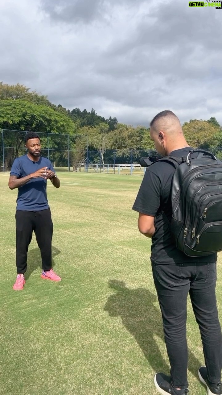 Michel Bastos Instagram - THE FOOTBALL CAMP 🗓️ 17-21/07 no @ctdartanha , inscreva-se já. www.thefootballcamp.com.br