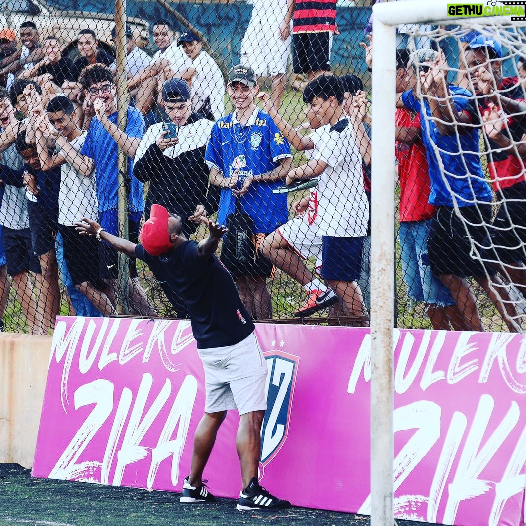 Michel Bastos Instagram - Vem MULEKADA me abraça !! Que experiência gostosa demais 🙏🏾😍. @desimpedidos me abraça que o pai e ZICA!! @chicopedrotti @kyanmaloka #mulekezica TMJ.
