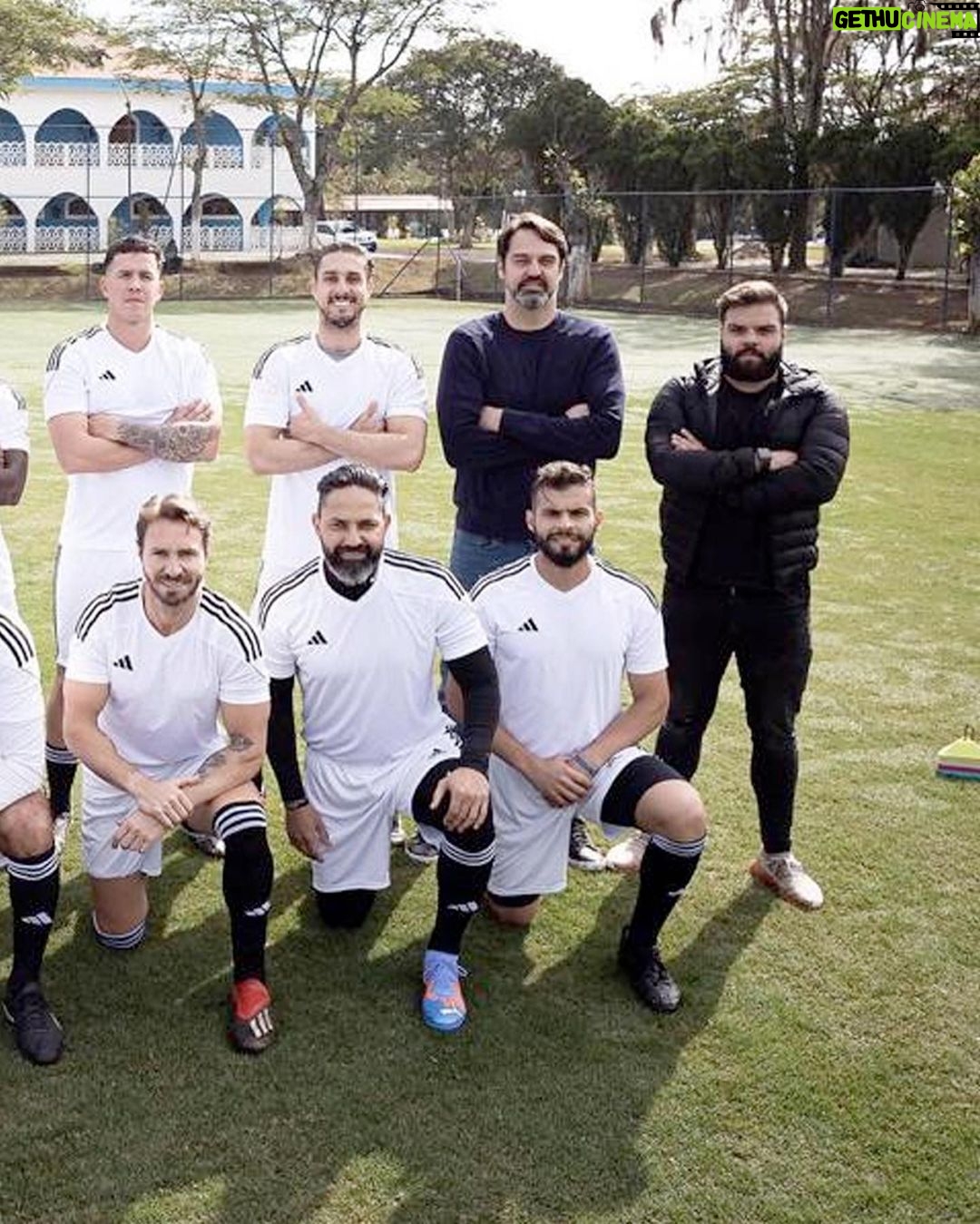 Michel Bastos Instagram - Dia de jogo no @ctdartanha! Sempre bom ta com essa rapaziada ππΎ. Mantivemos a invencibilidade β½οΈ ππΎππΎ