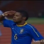 Michel Bastos Instagram - Um #tbt da saudade !! Vestir a camisa da seleção Brasileira foi umas das maiores vitórias que tive na minha carreira 👏🏾🙏🏾. E uma prova que aqui sabia bate falta e bem!! @cbf_futebol