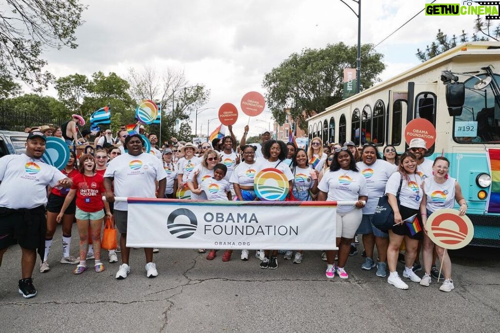Michelle Obama Instagram - Loved seeing our @ObamaFoundation staff, their families, and folks around my hometown come together for Chicago’s Pride Parade! It’s always such a fun and joyful celebration of the LGBTQ+ community—and a powerful reminder of the progress that’s possible when we come together. Chicago, Illinois