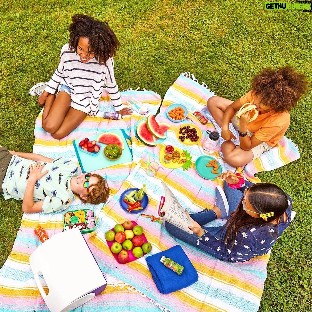Michelle Obama Instagram - With many families’ schedules shifting as we move into the summer months, a lot of parents are asking all sorts of questions because they’re realizing their snack and meal routines are in need of an upgrade. What should we make for dinner? How can I pack healthier lunches for my kids attending summer camp? Will my kids actually eat it? With that in mind, here are some tips to answer those questions and give your kids some options that they’ll love. ▪️Aim for a simple rule for every meal: Half fruits and veggies, half protein and whole grains. ▪️Don’t give up: Keep including new foods in your meals. It can often take repeated exposure for kids to develop a taste for something new. ▪️Bring the flavor: Add in spices and herbs rather than reaching for the saltshaker. ▪️Hydrate: Take a water bottle everywhere you go. And replace the sugary drinks your child would normally drink with PLEZi, which has less sugar, less sweetness, and more nutrients than sodas or sports drinks. ▪️Check the Nutrition Facts label: Try to avoid options high in added sugars, sodium, and saturated fat. And seek out foods that are higher in nutrients that kids generally don’t get enough of, like dietary fiber, potassium, calcium, and vitamin D. ▪️Involve the entire family: Get your kids involved in planning and preparing meals and snacks whenever you can — and eat together, too! For more tips and ideas, check out plezi.com. But most importantly, just remember that none of this is about being perfect. Some days are going to be better than others for your kids—and for you, too. Hopefully you can establish a routine, balance what works and what doesn’t, and have some fun with it! That’s what we’re trying to help with at @plezinutrition, a public benefit company where I’m proud to serve as Co-Founder and Strategic Partner. We want to do more than provide healthier drinks and snacks for kids. We want to be a partner that parents can count on. And we want to jumpstart a race to the top that will transform the entire food industry. With that in mind, we’d love to hear more tips from all of you! What has worked for your family? Photo credit: Monica Stevenson