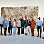 Michelle Obama Instagram - Spending time with young people always fills me with so much hope. I absolutely loved meeting these bright students from @CultureForOne while looking at artwork by Mark Bradford!