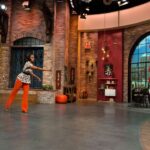 Michelle Obama Instagram - For 17 years, @RachaelRay has brought so much warmth and joy to people’s homes through the @RachaelRayShow. She’s lifted us all up with her energy and infectious laugh—and, not to mention, tasty recipes. Rachael, thank you for always being down for a little adventure with me—from harvesting vegetables in the White House garden to donating meals to those in need through our Pass the Love campaign. Good luck with the journey ahead. I know the next chapter will be just as big as the last! ✨