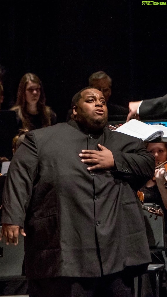 Michelle Obama Instagram - This #BlackHistoryMonth, I’m celebrating the stories of Black people from our past and present who’ve broken barriers and made history. Today, I want to share @limmiepulliam’s story. Limmie is a tenor with an incredible voice who dreamed of performing in operas. He started his career by attending the Oberlin Conservatory of Music in Ohio, but struggled finding opportunities because of the way the industry approached body diversity. This actually led him to take a 12-year break from singing. But in 2008, while working as a field organizer on my husband’s campaign, Limmie gave an impromptu performance singing the national anthem—helping to reignite his passion. Since then, he’s been rebuilding his voice to make his dream of performing in an opera come true. These days, he’s performing at Carnegie Hall with the Oberlin Orchestra, and he was even the first Black singer to perform in the role of Radamès in Verdi’s Aida at the Metropolitan Opera. Limmie, I’m so proud of you. Your story is incredible and I hope you know how much you are inspiring people to never give up on their dreams. 👏🏾