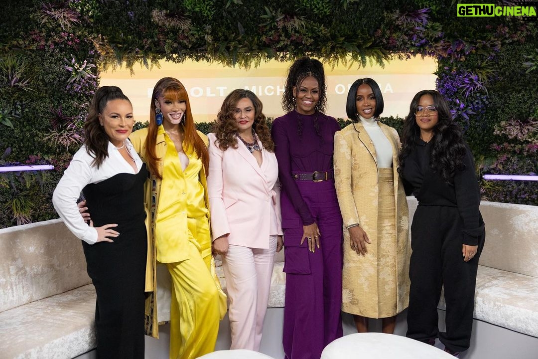 Michelle Obama - 219.8K Likes - When I first wrote #TheLightWeCarry, my hope was this book would help start conversations and inspire people to think of the tools they need to navigate life during times of uncertainty.
I was thrilled to sit down with some inspiring women— @AngieMartinez, @KellyRowland, @MsTinaLawson, @WinnieHarlow and @HerMusicOfficial—to discuss themes in my book including everything from overcoming our fears, marriage, parenting and so much more.
Watch the special conversation tonight at 8pm ET on @REVOLTtv.