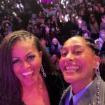 Michelle Obama Instagram - Always a good time when I’m with @TraceeEllisRoss! To everyone who joined us, thank you for making this such a fun show. #TheLightWeCarry ✨ San Francisco, California