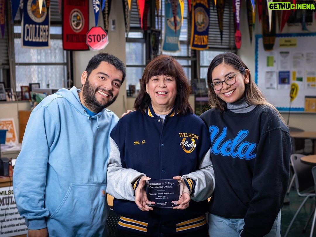 Michelle Obama Instagram - This Hispanic Heritage Month, I wanted to share Ernesto Rubio’s story. He’s a school counselor aid who is working to inspire students at Woodrow Wilson High School in California. Not only has Ernesto worked at Wilson for years, but he also attended high school there. Ernesto knows firsthand what his students are experiencing and is passionate about helping them achieve their dreams. When asked about what it means to be celebrating #HispanicHeritageMonth with his students, he shared, “I take pride in serving our community students daily. As a first-generation student at Wilson, it was my goal to break the cycle and attend college.” He hopes to lead by example and inspire students to break cycles that hold them back. Ernesto’s journey is an example of what is possible when we work to lift each other up. Because his school counselor invested in him when he was a student at Wilson, he’s now giving back and investing in the next generation of leaders at his school. How has an educator impacted you? Share your story below! #ReachHigher 🎓
