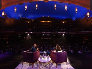 Michelle Obama Instagram - I’m having such a wonderful time seeing so many of you on my #TheLightWeCarry book tour. @TylerPerry, thank you for joining me these last two nights in Atlanta.

And to those who are following along, thank you for picking up the book and sharing the tools that have helped you along the way. Keep your reflections coming!
