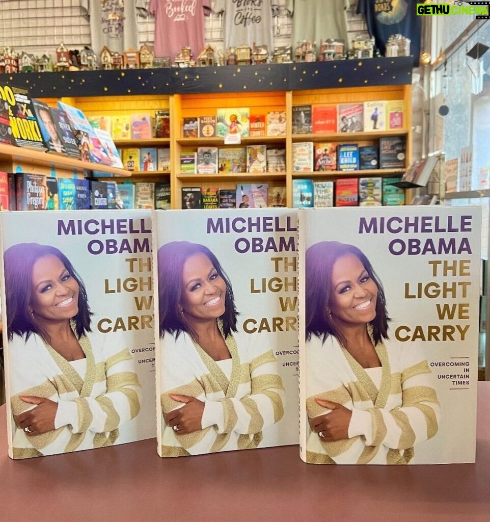 Michelle Obama Instagram - On this #SmallBusinessSaturday, let's give it up for all the independent bookstores and booksellers for everything they do. I'm so grateful for their support of #TheLightWeCarry, and I hope all of you will check out your neighborhood bookstore this holiday season and all year round! ❤️