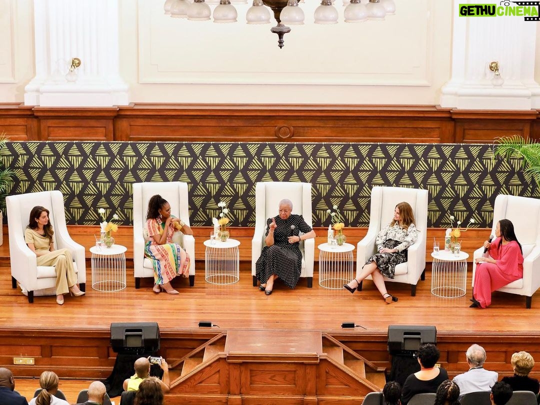 Michelle Obama Instagram - While in South Africa, we brought together grassroots leaders who are working to empower women and girls and help end child marriage in their communities. Memory Banda shared her powerful personal testimony about how child marriage impacted her family and how we can come together to create a better future for girls. Dr. Faith Mwangi-Powell from @GirlsNotBrides_ talked about the global progress that has been made to end child marriage and the work that still remains. Grassroots leaders from Malawi, Tanzania, and Guinea discussed their own efforts in a conversation led by the Girls First Fund — including leading youth-led groups that promote education and the importance of encouraging men and boys to become part of the change. @MelindaFrenchGates, Amal Clooney, Graça Machel, and I sat down with Redi Tlhabi to discuss how our organizations are working to support young women around the world. At the @GirlsOpportunityAlliance, we are working to support the next generation of women and girls, and I hope you’ll join us in this work at the link in my bio. Cape Town, South Africa