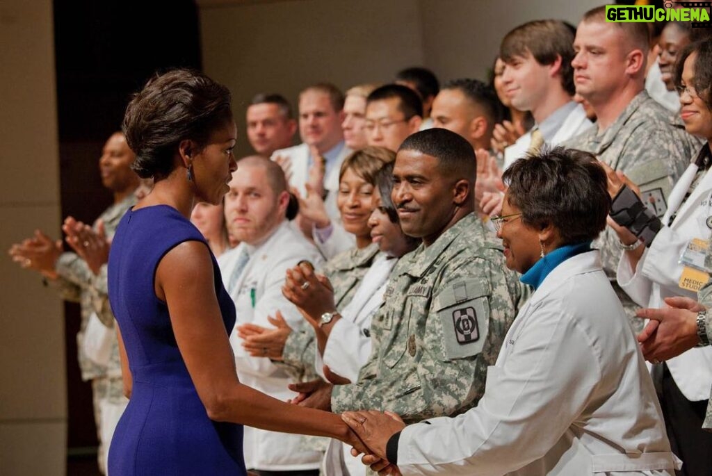 Michelle Obama Instagram - We owe our veterans, their spouses, and their families so much for their courage and commitment to our country. On Veterans Day, let’s remind them how grateful we are for their service and show our appreciation for everything they’ve done for us.