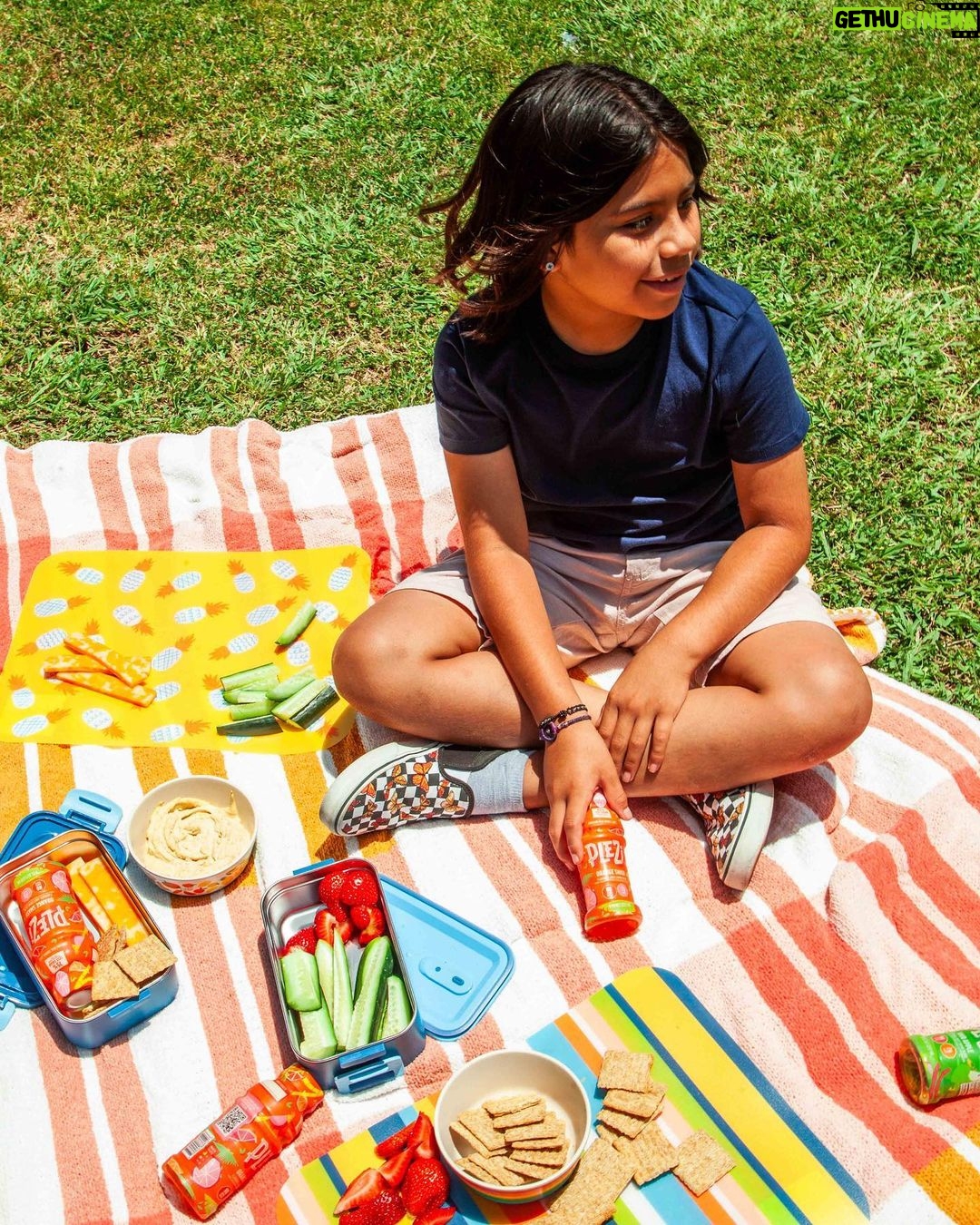 Michelle Obama Instagram - I’ve dedicated so much of my life to helping kids and families lead healthier lives. As First Lady, I built my Let’s Move! initiative to rally every sector of society toward this goal. While I’m proud of all we accomplished during those years at the White House, we’ve still got a long way to go until the entire food industry does right by our kids. I’m proud to be a Co-Founder and Strategic Partner of @PLEZiNutrition, a public benefit company designed to make healthier drinks and snacks that taste really good. For @OprahDaily, I wrote about PLEZi Nutrition, our first product—a drink for kids ages 6 and up—and the impact we’re hoping to have across the industry. I hope you’ll read it at the link in my bio.