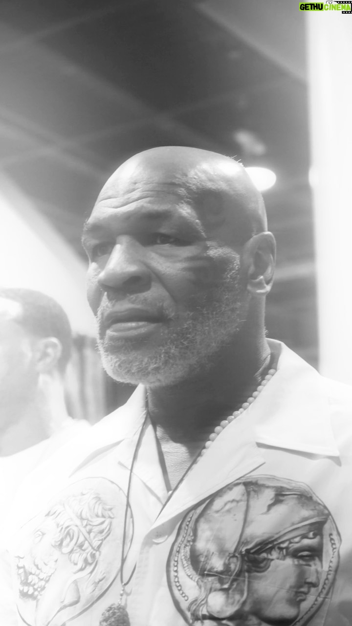 Mike Tyson Instagram - “came, saw, conquered this champs tradeshow.” @itstyson20 🥊