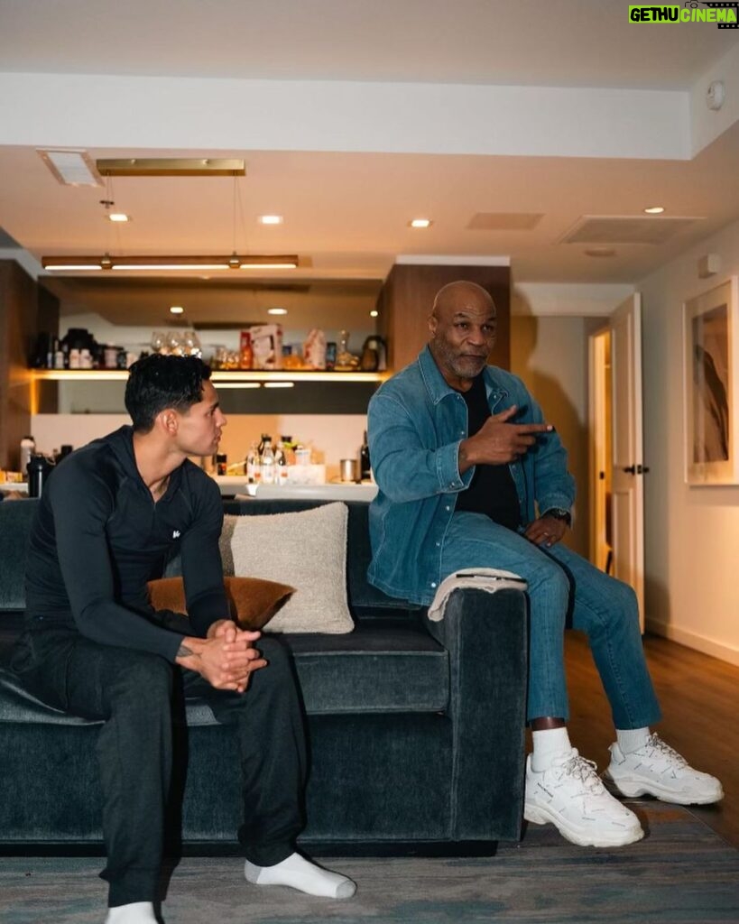 Mike Tyson Instagram - “ Always enjoy hanging with the people’s champ @kingryan “