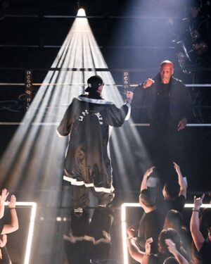 Mike Tyson Instagram - “PESO PLUMA. MIKE TYSON.

BILLBOARD MUSIC AWARDS

#BBMAs - TONIGHT (NOV 19) AT 5PM PST - VIA @billboard, @BBMAs and bbmas.watch “
#ad