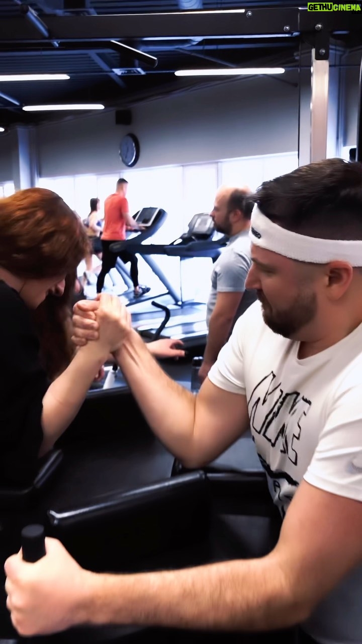 Mikhail Kukota Instagram - Новое приключение каждый день😂 @tamrikocardano 💪🏻🤩 #юмор #comedy #кукота #v7coach