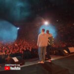 Mikhail Zasidkevich Instagram - Новое видео! Смотрите на нашем YouTube-канале. Спели песню «Надо повторить» в Казани за неделю до её выхода. 10 000 человек впервые слышат трек! #dabro #надоповторить