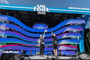 Mikhail Zasidkevich Instagram - Масштаб, кач, звук на всю!
Это Dabro на VK Fest в Москве 🤟