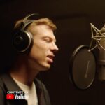 Mikhail Zasidkevich Instagram - Премьера! Смотрите клип на песню «Ты знаешь, мам» Подобрать нужные слова часто не просто. Но иногда достаточно обнять.