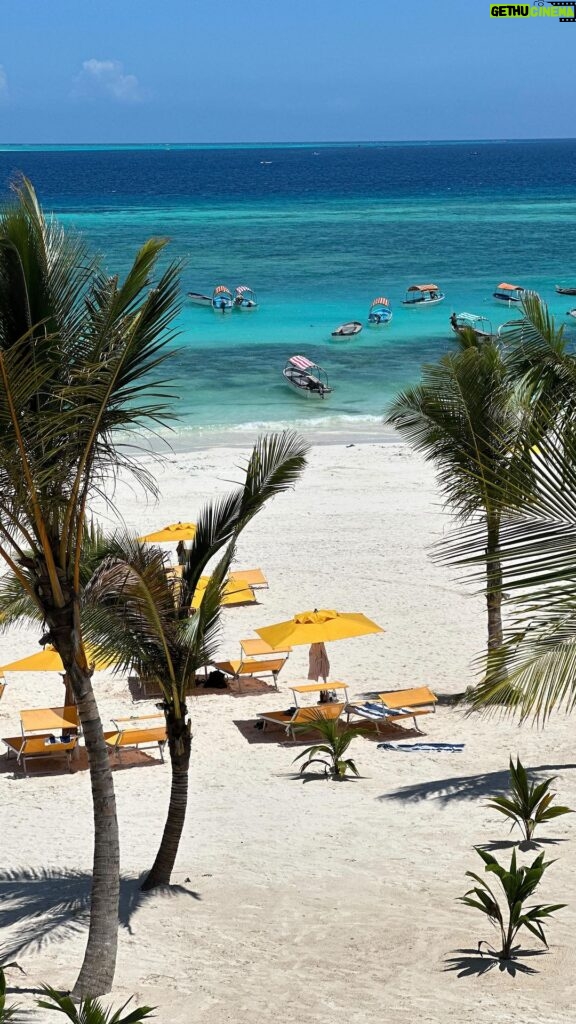 Milan Zimnýkoval Instagram - All I want for christmas is Zanzibar #hakunamatata Emerald Zanzibar Resort & Spa