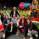 Milan Zimnýkoval Instagram - Vysielanie spod jedličky 🎄 Milí naši, prajeme vám najkrajšie možné Vianoce 💫 Fun rádio