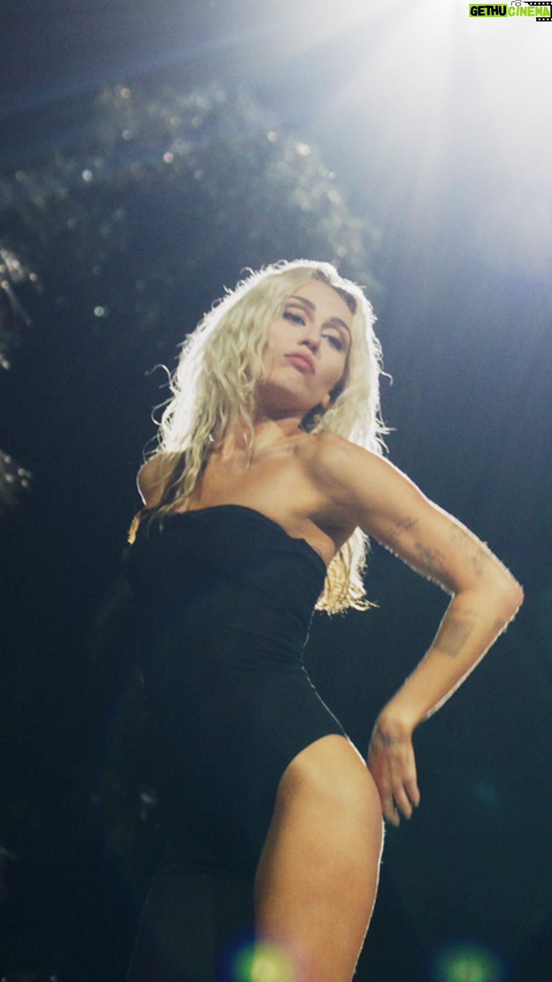 Miley Cyrus Instagram - ENDLESS SUMMER VACATION (BACKYARD SESSIONS) streaming on @DisneyPlus March 10th in celebration of my record release 🖤