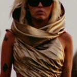 Miley Cyrus Instagram - I can love me better than you can…. FLOWERS SINGLE + VIDEO OUT NOW.