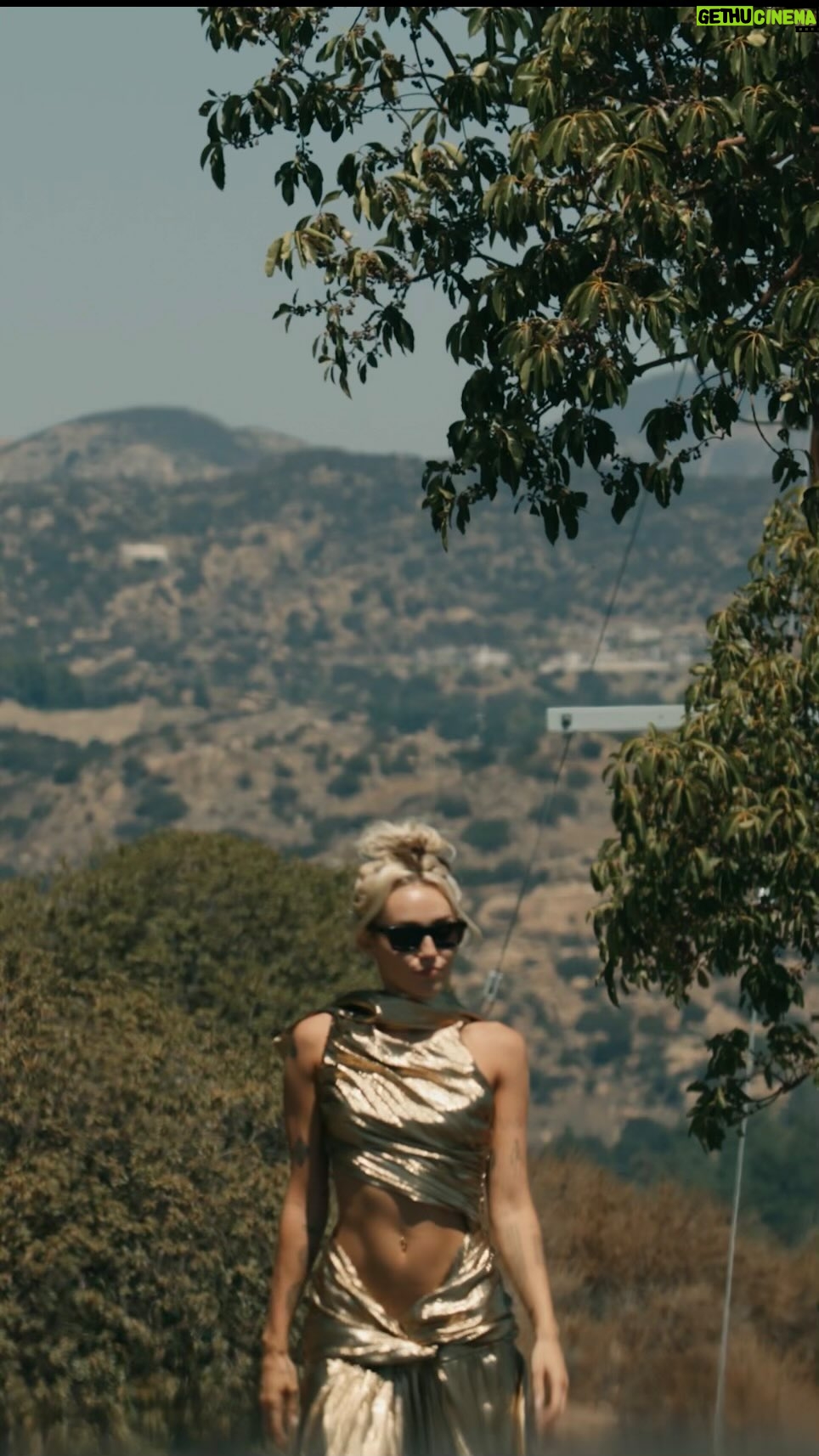 Miley Cyrus Instagram - NEW YEAR, NEW MILEY, NEW SINGLE. FLOWERS JANUARY 13.