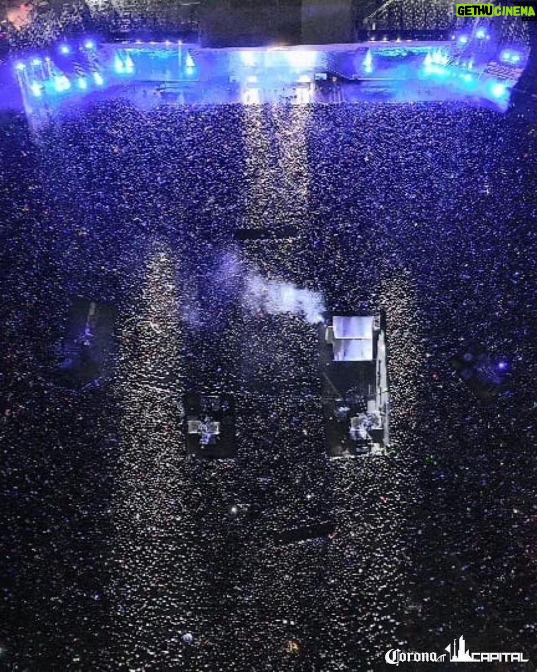 Miley Cyrus Instagram - The last show of my 20’s last night in Mexico City. Thank you for supporting me through this last decade of my life. Looking forward to who I’ll become in my 30’s. Much appreciation & gratitude for the love Mexico. 💕