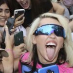 Miley Cyrus Instagram - DO I HAVE YOUR #ATTENTION #MILEYLIVE #ARGENTINA