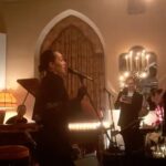 Miley Cyrus Instagram - My birthday gift to MYSELF this year was VERY on brand. I performed for MYSELF and sang my favorite songs including my own. First “live” performance of Flowers was to an audience full of my friends and family. Taking this song back to the seed… she sprouted sensationally. Grateful for the growth in us both. 🌹💋❤️ With Love, Miley