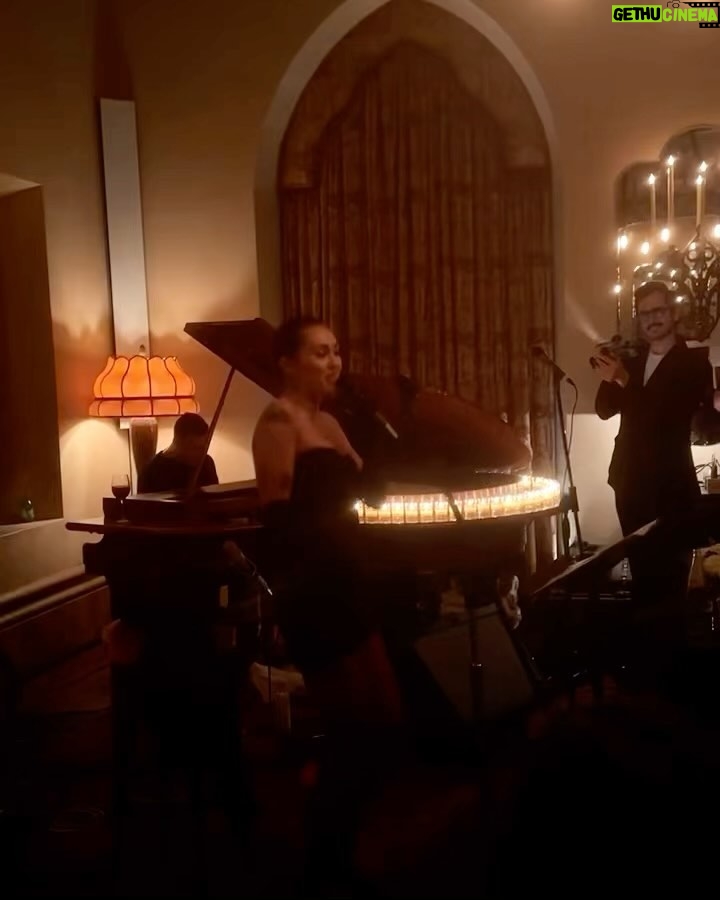 Miley Cyrus - 2.3 Million Likes - My birthday gift to MYSELF this year was VERY on brand. I performed for MYSELF and sang my favorite songs including my own. First “live” performance of Flowers was to an audience full of my friends and family. Taking this song back to the seed… she sprouted sensationally. Grateful for the growth in us both. 🌹💋❤️ With Love, Miley