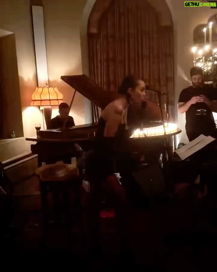 Miley Cyrus - 2.3 Million Likes - My birthday gift to MYSELF this year was VERY on brand. I performed for MYSELF and sang my favorite songs including my own. First “live” performance of Flowers was to an audience full of my friends and family. Taking this song back to the seed… she sprouted sensationally. Grateful for the growth in us both. 🌹💋❤️ With Love, Miley